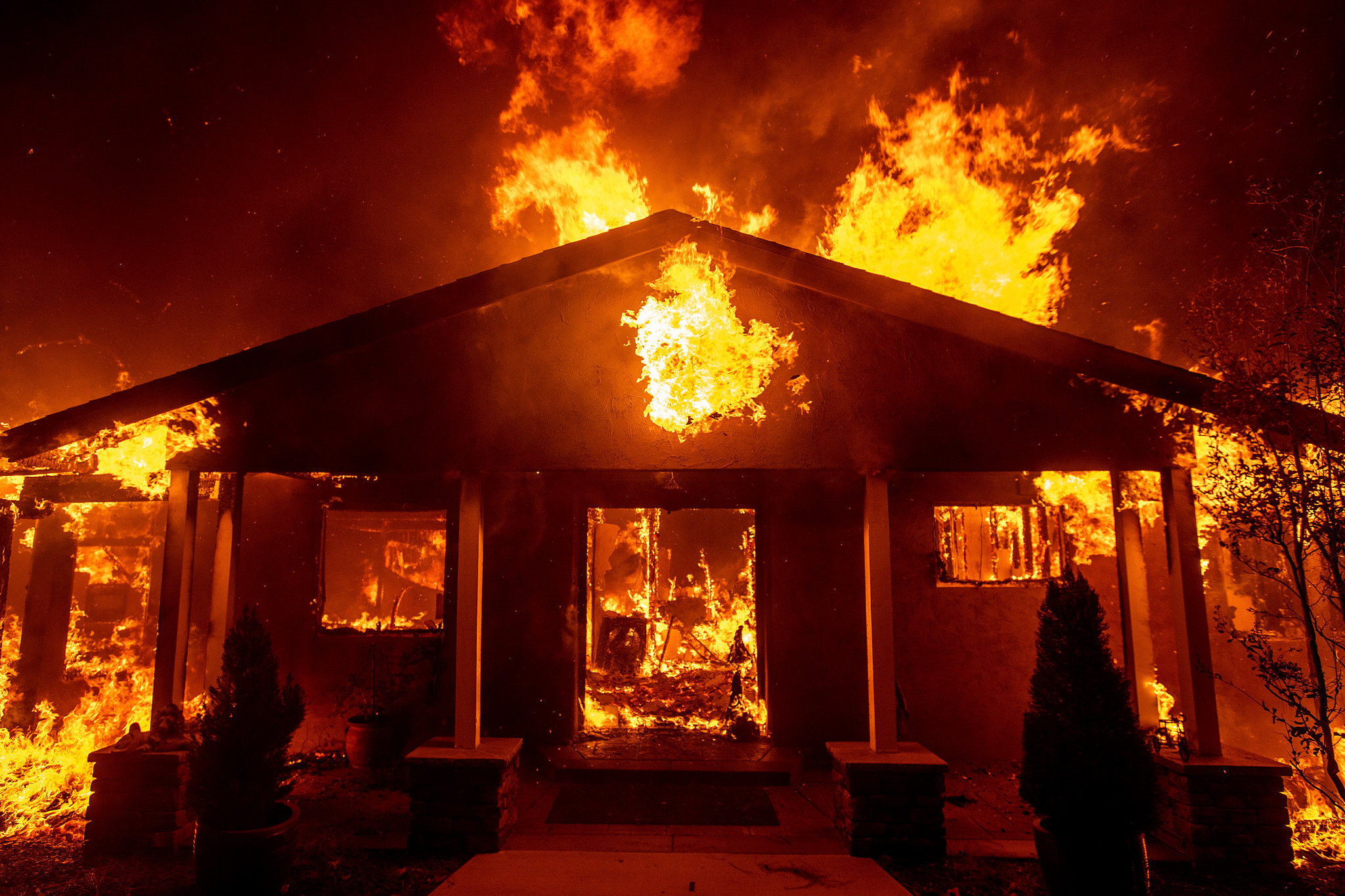 After Gopalpur,Fire Broke Out in Osmanpur Area गोकुलपुर के बाद उस्मानपुर इलाके मे लगी आग