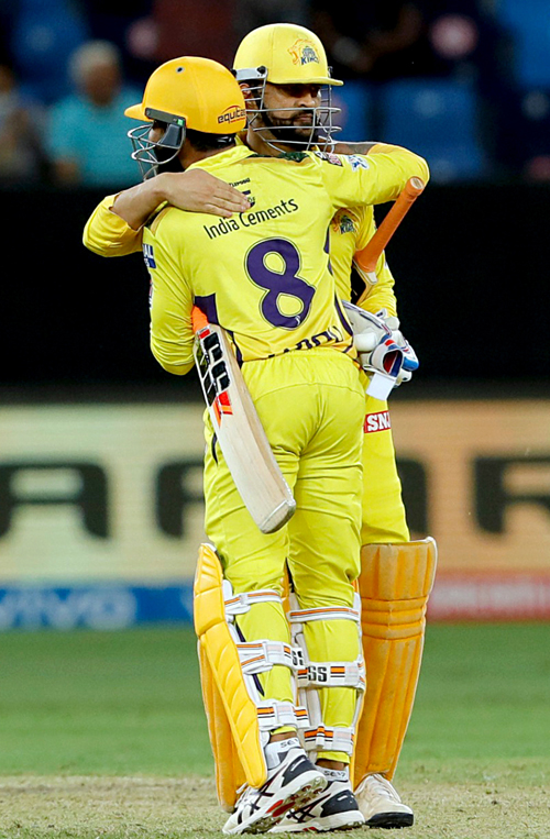 Chennai Super Kings and Kolkata Knight Riders शिवम दुबे 3 रन बनाकर पैवेलियन लौटे