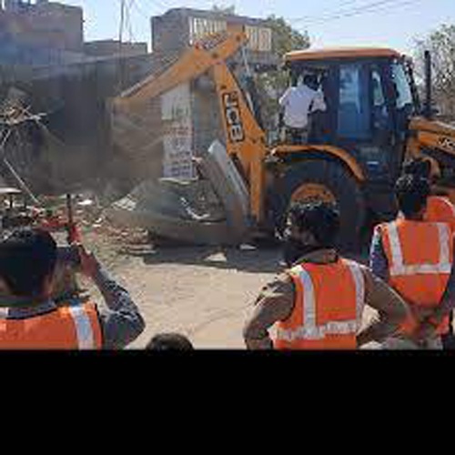 DDA Took Action Against Encroachment : डीडीए ने अतिक्रमण के खिलाफ बड़े पैमाने पर लिया एक्शन