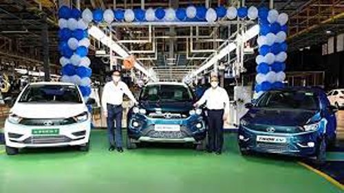 Tata Motors To Invest 15.000 Crores In EVS : ईवी में 15,000 करोड़ का निवेश करेगी टाटा मोटर्स