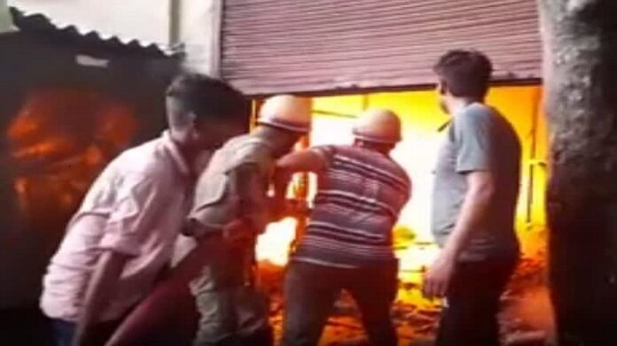 sahibabad fire in factory