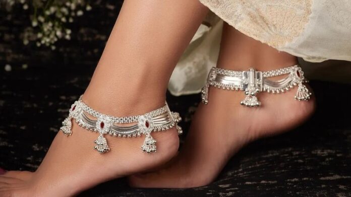Women Anklet Designs: