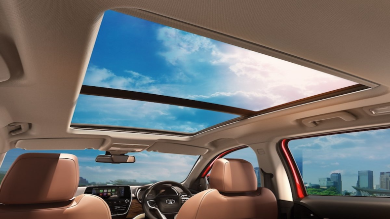 Car Sunroof: आखिर क्यों होता है कार का सनरूफ, जानिए इससे जुड़ी सभी जानकारी