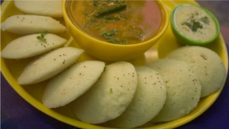 Lauki Idli: मिनटों में बनाएं हेल्दी और टेस्टी लौकी इडली, बच्चे करेंगे बार-बार खाने की फरमाइश