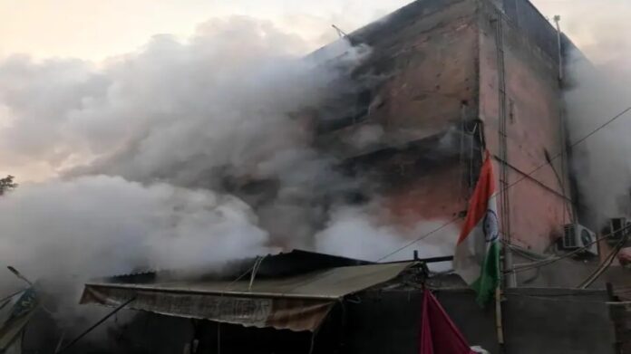 Delhi Fire News: