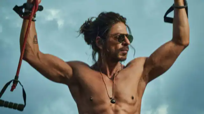 Shah Rukh Khan Pathaan Trailer: