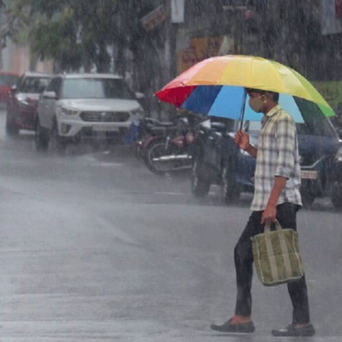 Delhi weather update rain gave relief to people from heat