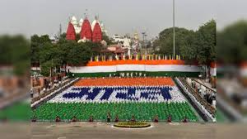 Independence Day: दिल्ली में लाल किले, राजघाट के आसपास धारा 144 को किया लागू, पैराग्लाइडर, ड्रोन पर लगा प्रतिबंध