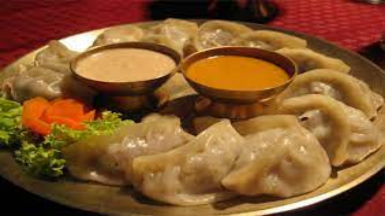 Delhi Best Momos: दिल्ली में यहां मिलते हैं बेस्ट मोमोज, जानें इसकी प्राइस और लोकेशन