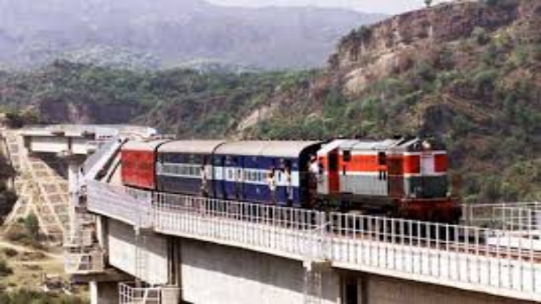 Train From Delhi To Vaishno Devi Katra: वैष्णो देवी जाने वाले भक्तों के लिए आई खुशखबरी, नई दिल्ली से कटरा के बीच चलेंगी ये स्पेशल रेलगाड़ियां