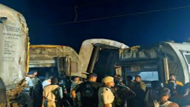 Train Derailed: आधी रात, चारों तरफ चीख-पुकार ….बक्सर ट्रेन हादसे के बाद ऐसा था मंजर