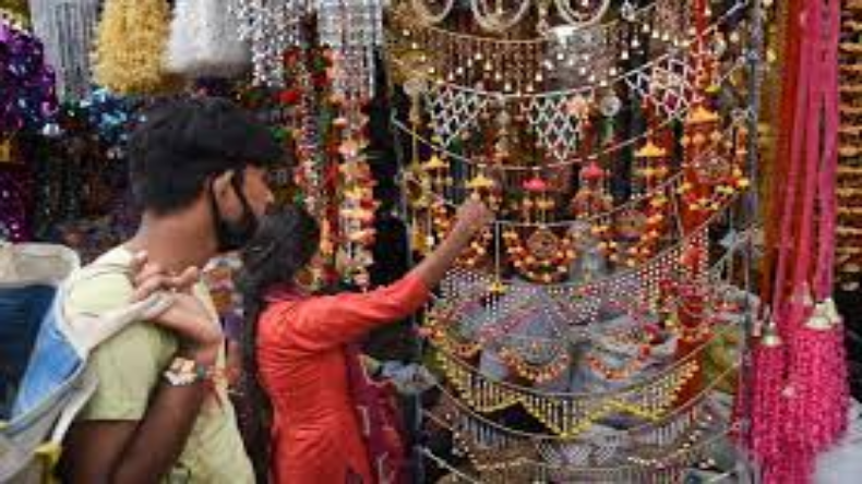 Cheap Market In Delhi: नवरात्रि में शॉपिंग के लिए परफेक्ट हैं दिल्ली के ये बाजार, सस्ते दाम पर मिलेगा हर सामान