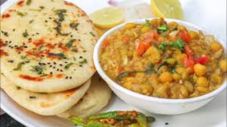 Chola Kulcha Recipe: घर पर ही ऐसे झटपट बनाएं छोले कुलचे, कसम से…ठेले का स्वाद भूल जाएंगे