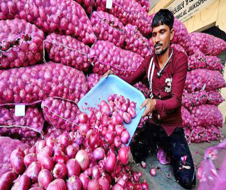 Onion Export: सरकार का बड़ा फैसला! प्याज के निर्यात पर लगी रोक