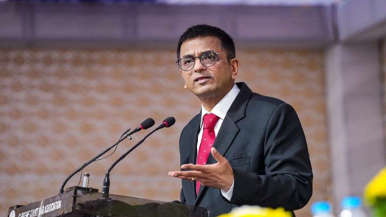 CJI DY Chandrachud: CJI चंद्रचूड़ ने लॉ एजुकेशन पर बोले- ‘केवल अंग्रेजी बोलने वाले शहरी बच्चों को नहीं…’