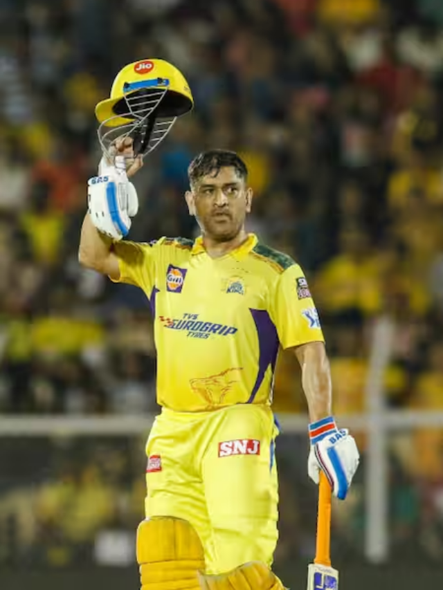 अपनी टीम बना रहे MS Dhoni