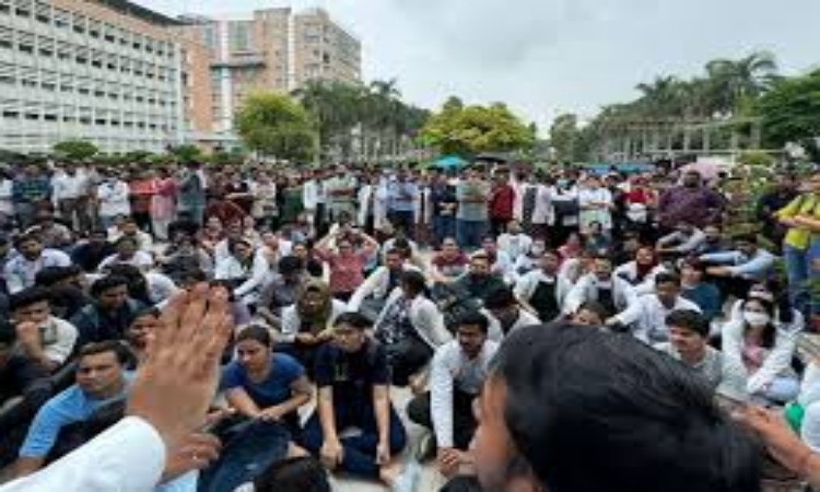 Delhi Doctors Protest: दिल्ली एम्स सहित इन अस्पतालों के डॉक्टरों ने की हड़ताल की घोषणा, जानिए कारण