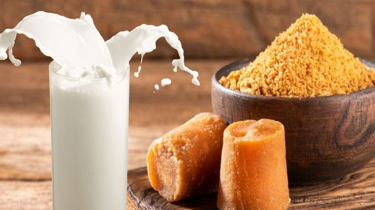 Jaggery Milk Benefits: दूध में चीनी की बजाए डालें ये चीज, मोटापा कम होने के साथ मिलेंगे और भी फायदें