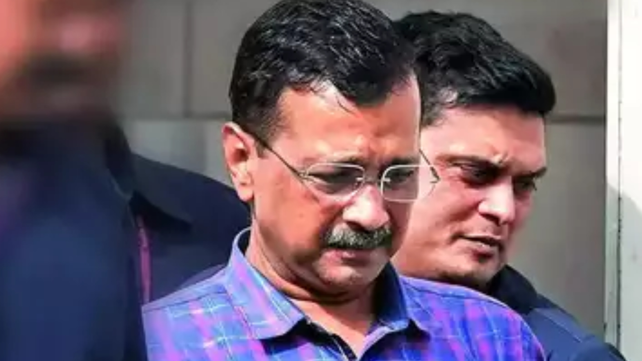 Arvind Kejriwal: अरविंद केजरीवाल को बड़ा झटका, हाई कोर्ट ने खारिज की जमानत याचिका